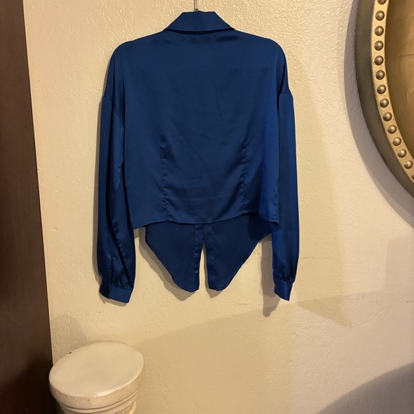 Guess Blue Satin Blouse - Picture 4 of 9